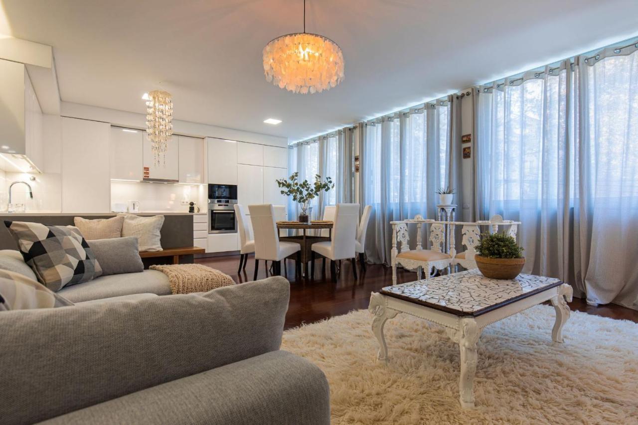 Touch Of Class 2Bdr Apartment By Lovelystay Κασκαΐς Εξωτερικό φωτογραφία